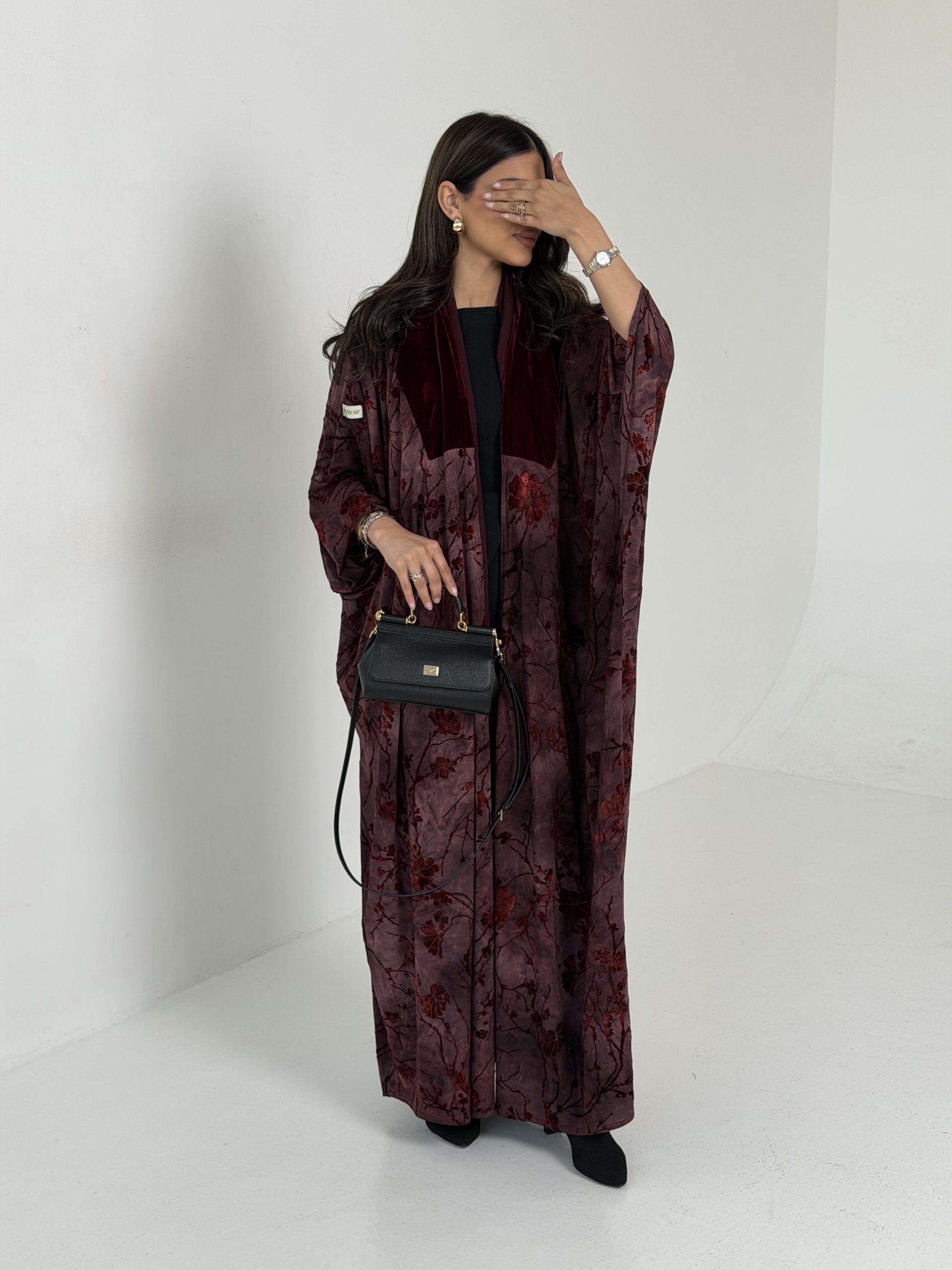 burgundy bloom - الصورة 6