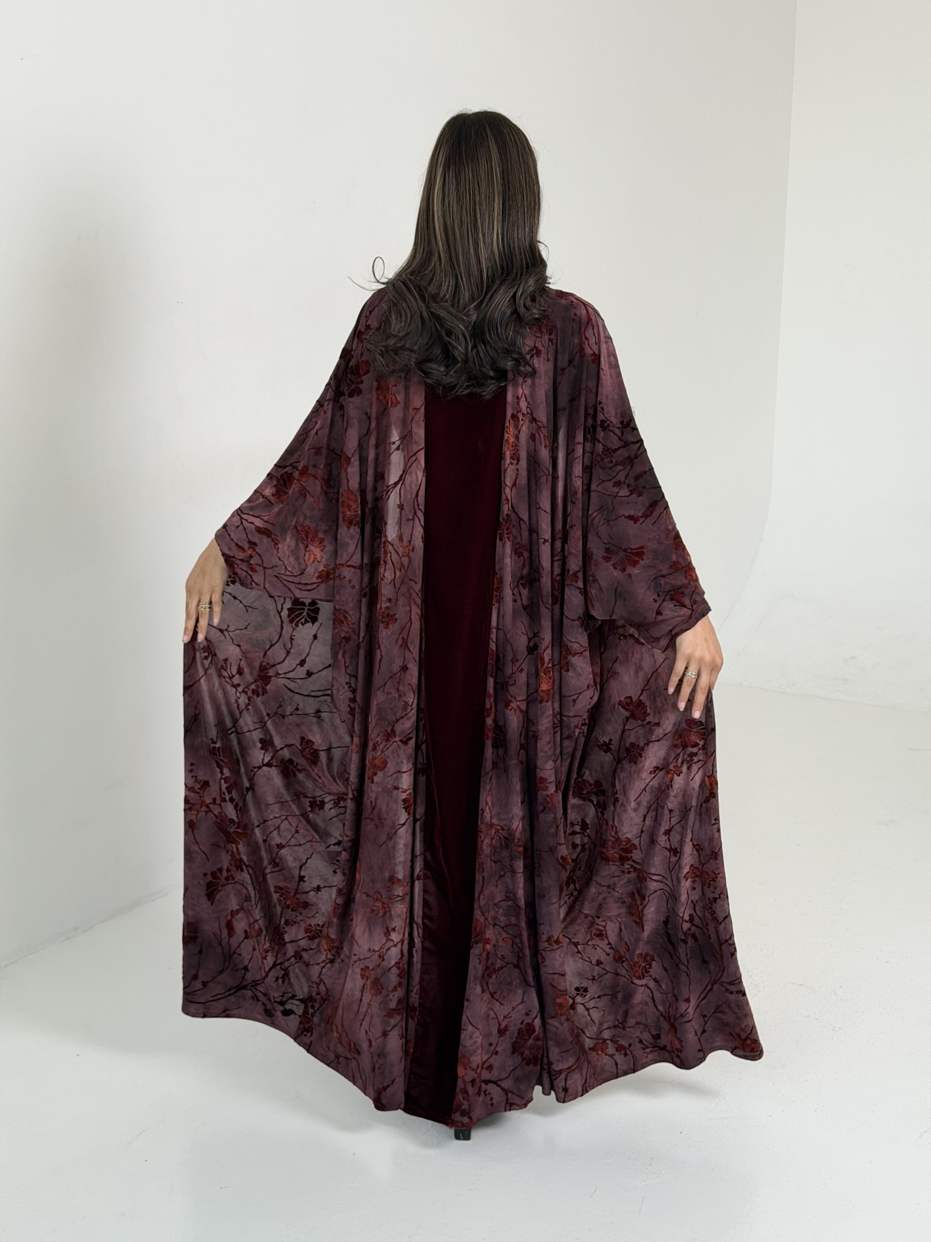 burgundy bloom - الصورة 2