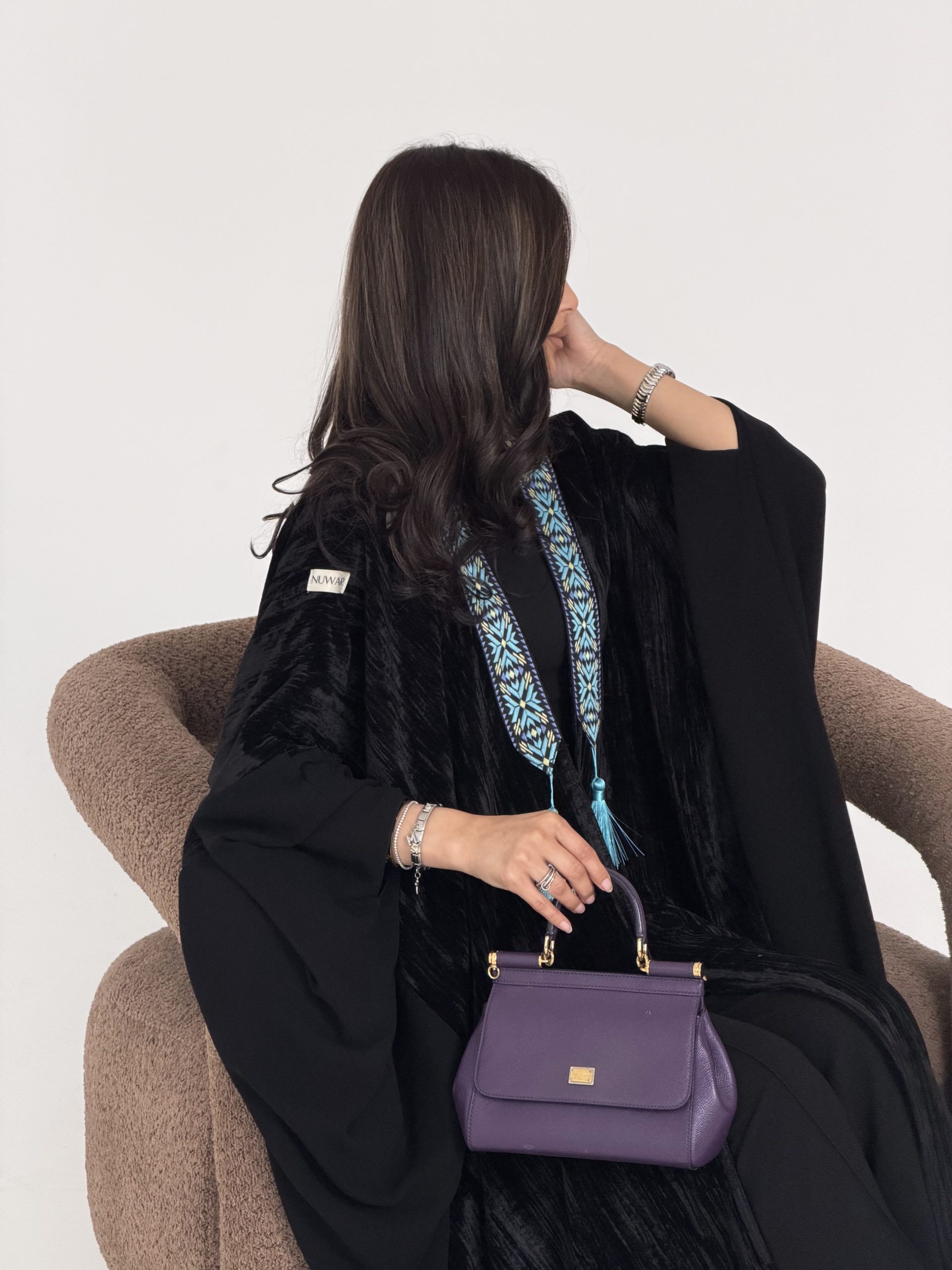 blue tassels - الصورة 6