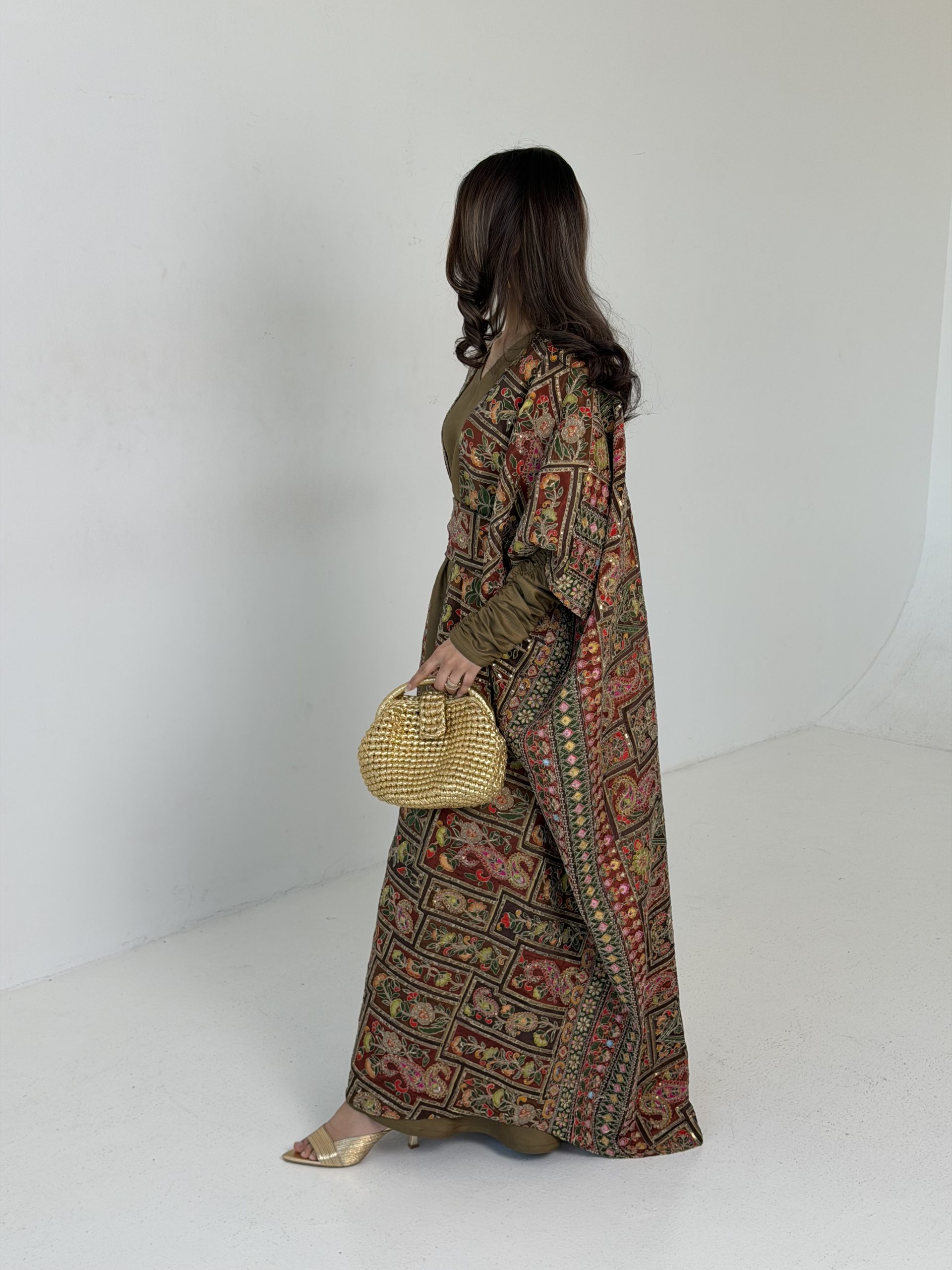 Ruched in brown - الصورة 2